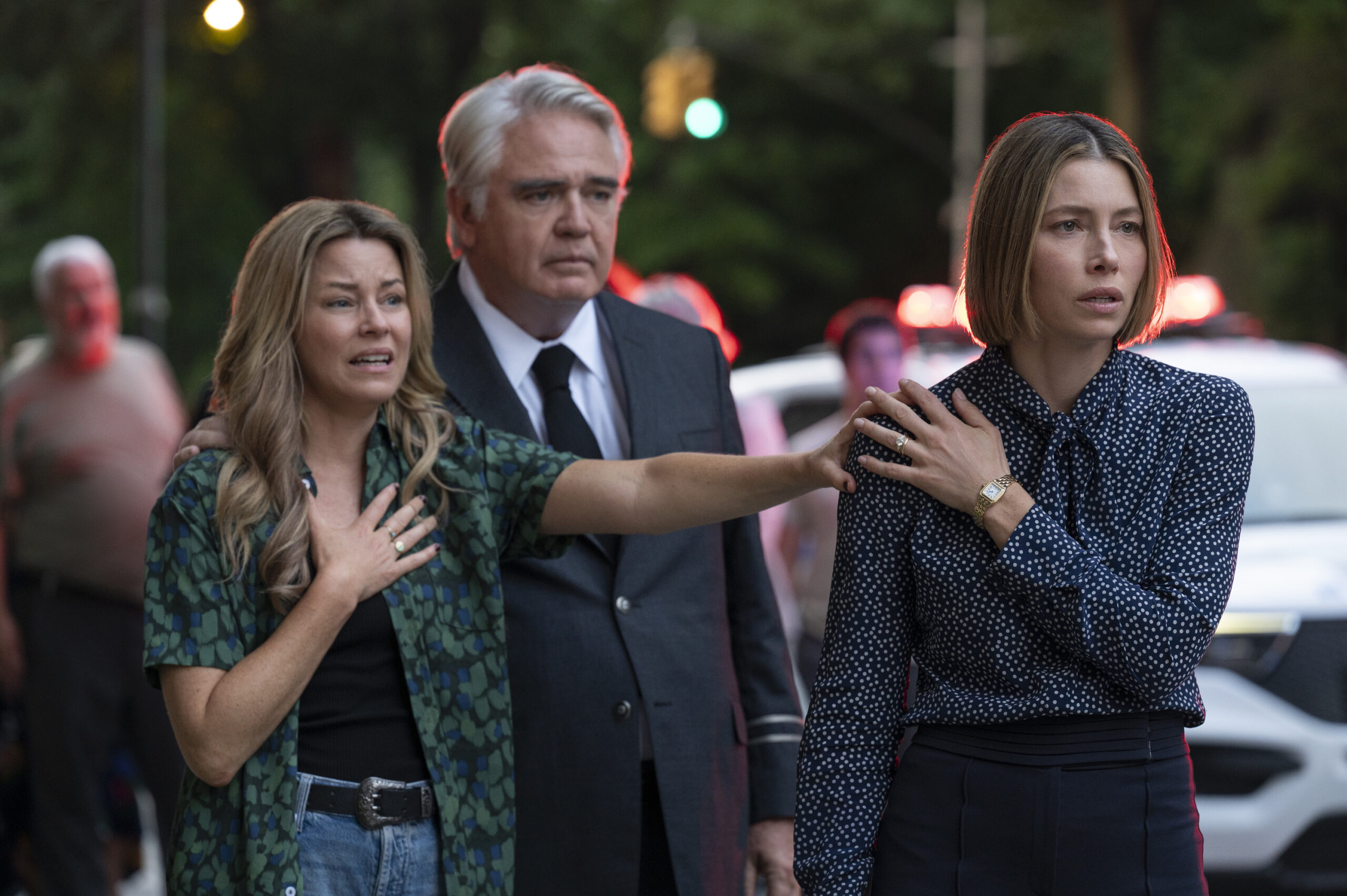 Elizabeth Banks e Jessica Biel em The Better Sister (Divulgação / Prime Video)